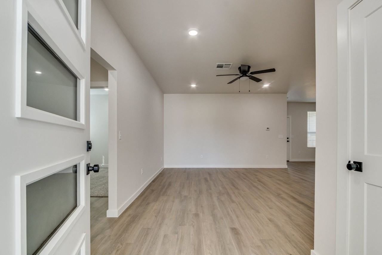 8301 Nw 163rd Ter - Photo 6 of 50