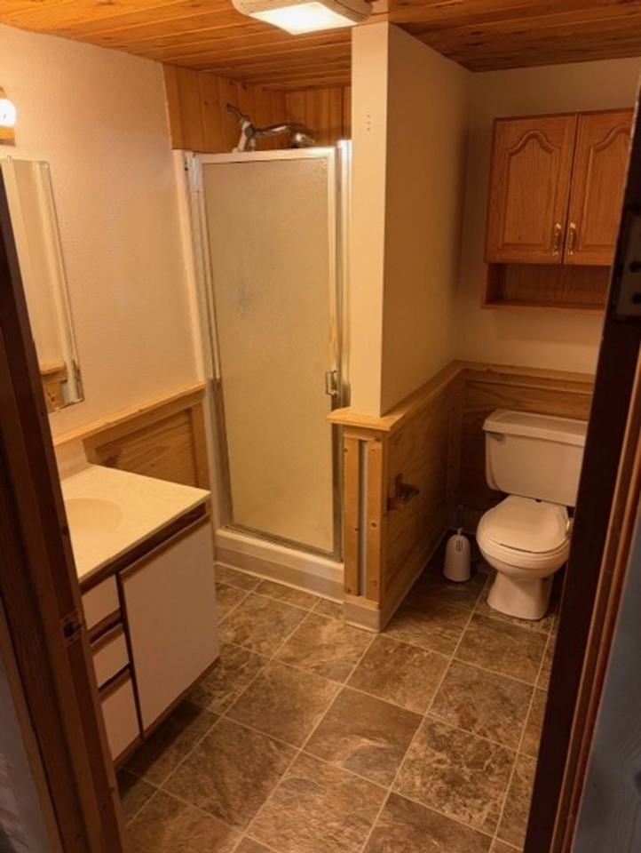 1016 Se 12th St - Photo 4 of 17