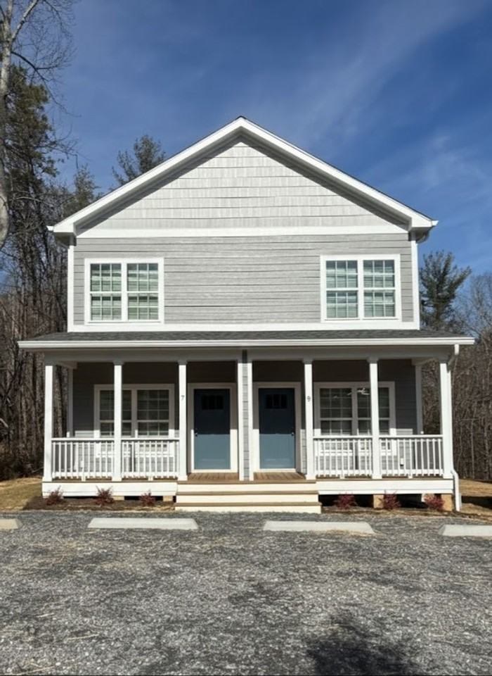 7 Broadstone Ln - Photo 2 of 18