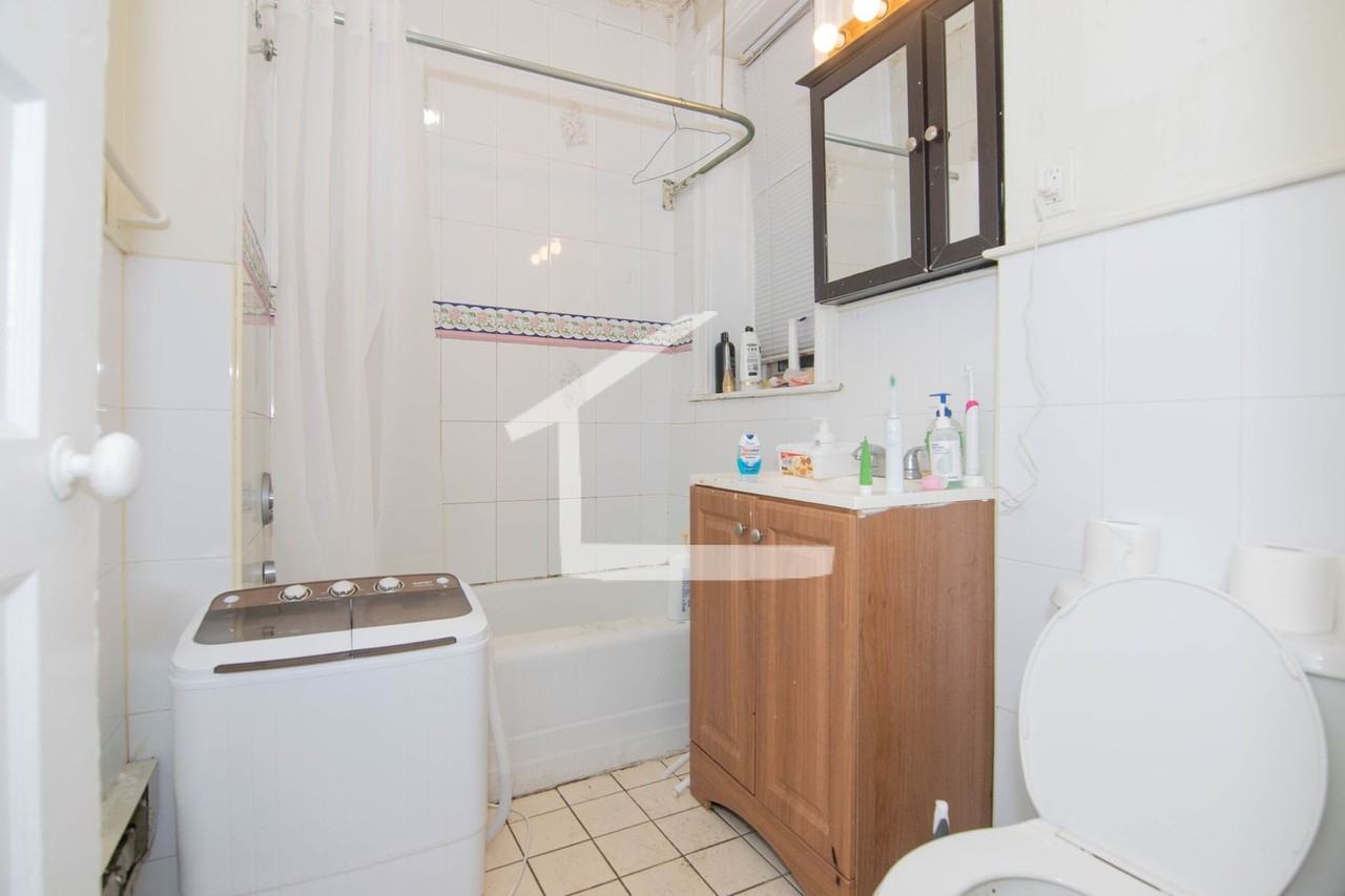 75 Harvard Ave - Photo 3 of 8