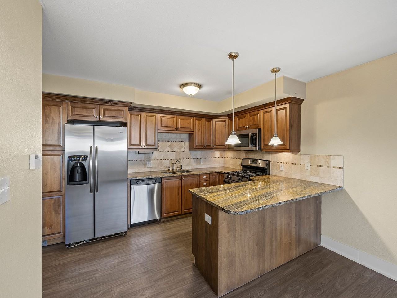 233 N Meldrum St ##A8 - Photo 5 of 16