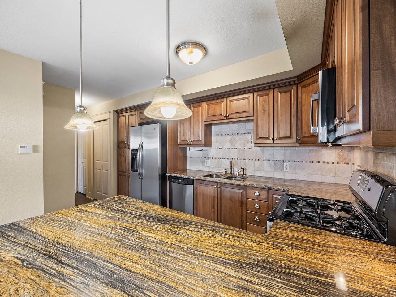 233 N Meldrum St ##A8 - Photo 6 of 16