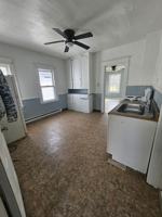 featured image of 1210 E 10th St