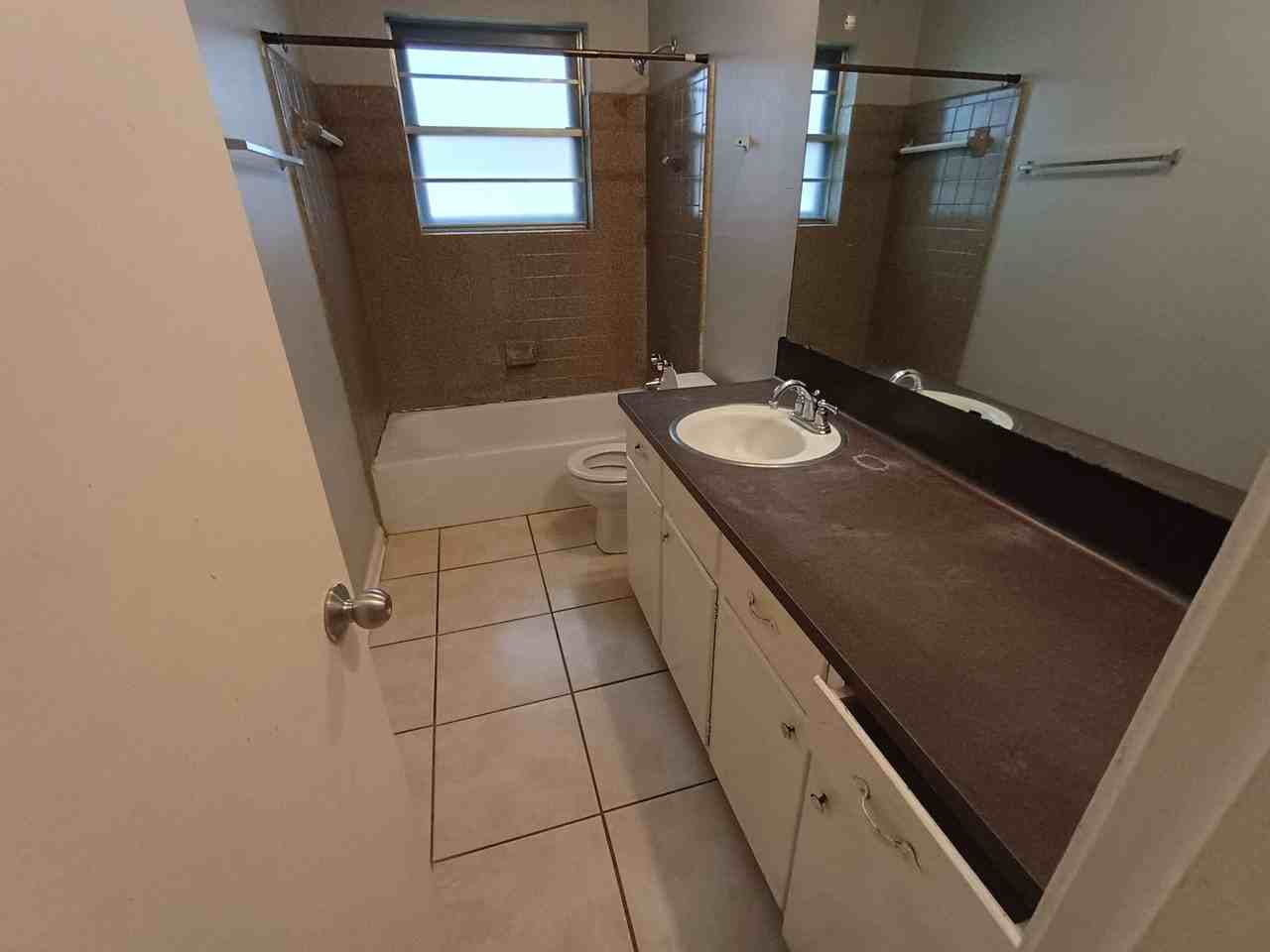 1666 Rosedale Dr - Photo 7 of 8