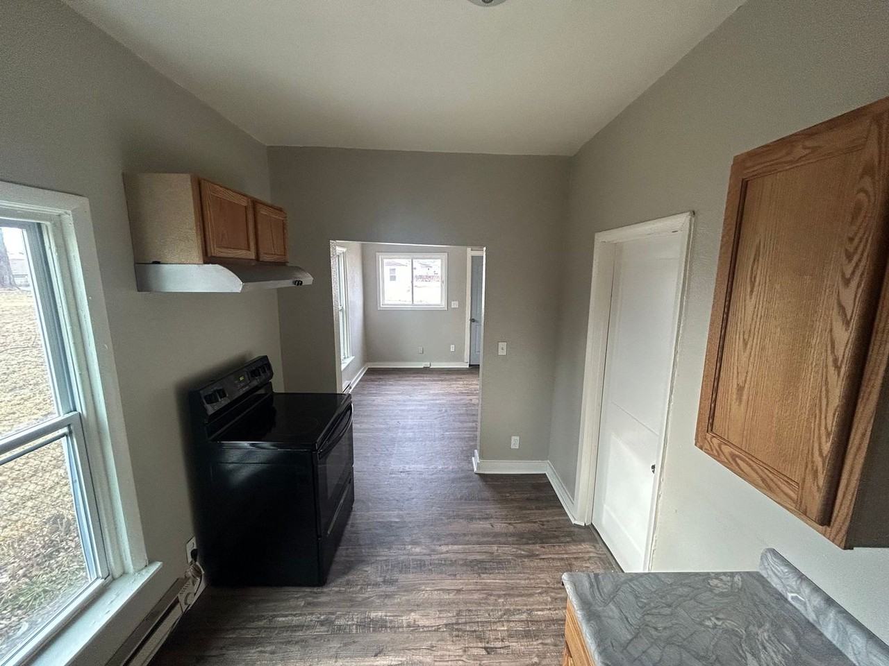 223 Charles St - Photo 4 of 9