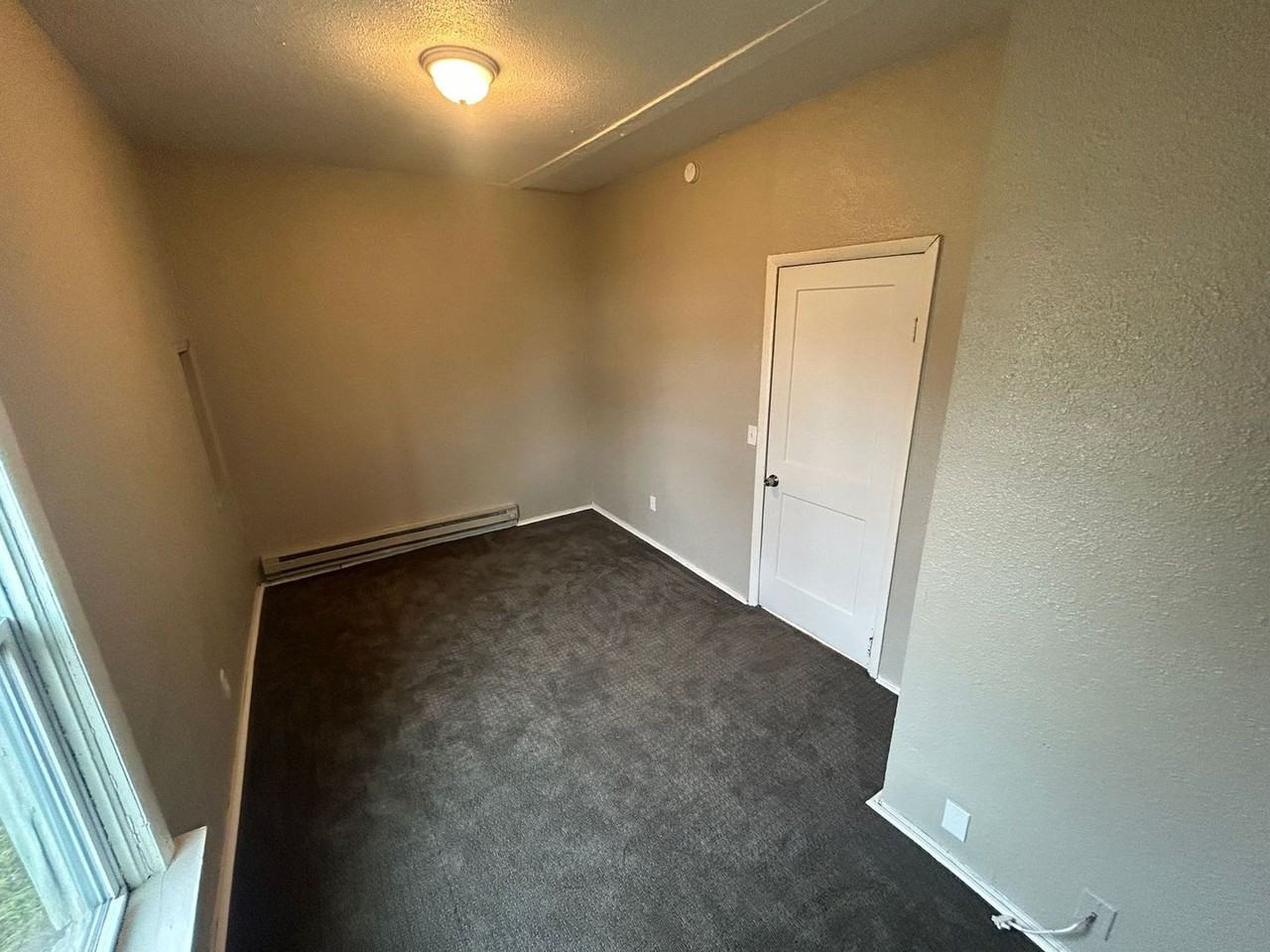 223 Charles St - Photo 7 of 9