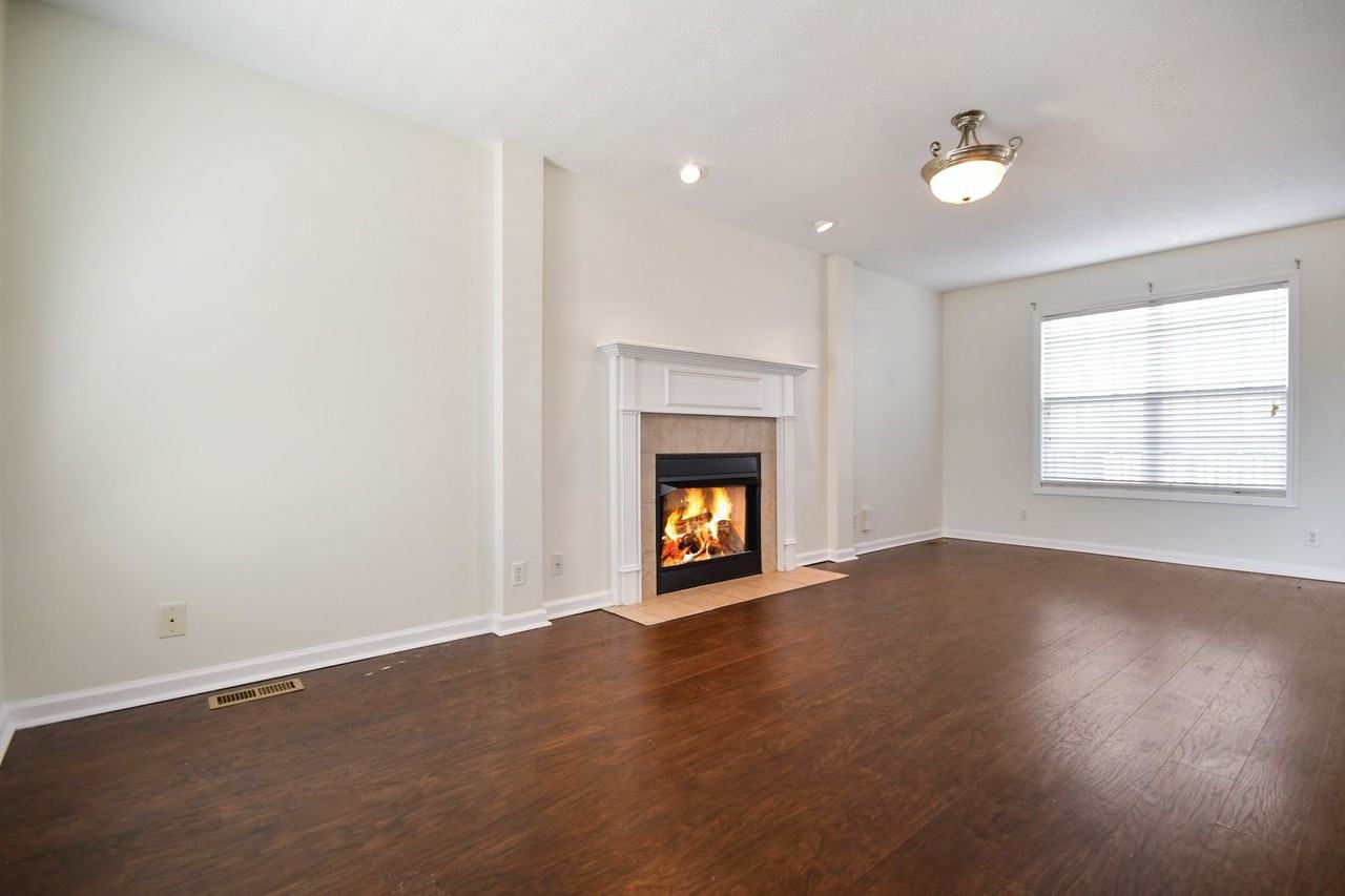 2901 Sharpie Dr - Photo 2 of 18