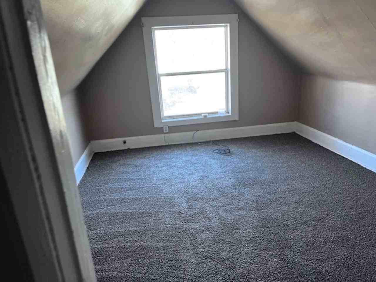 308 E Archer Ave - Photo 6 of 12