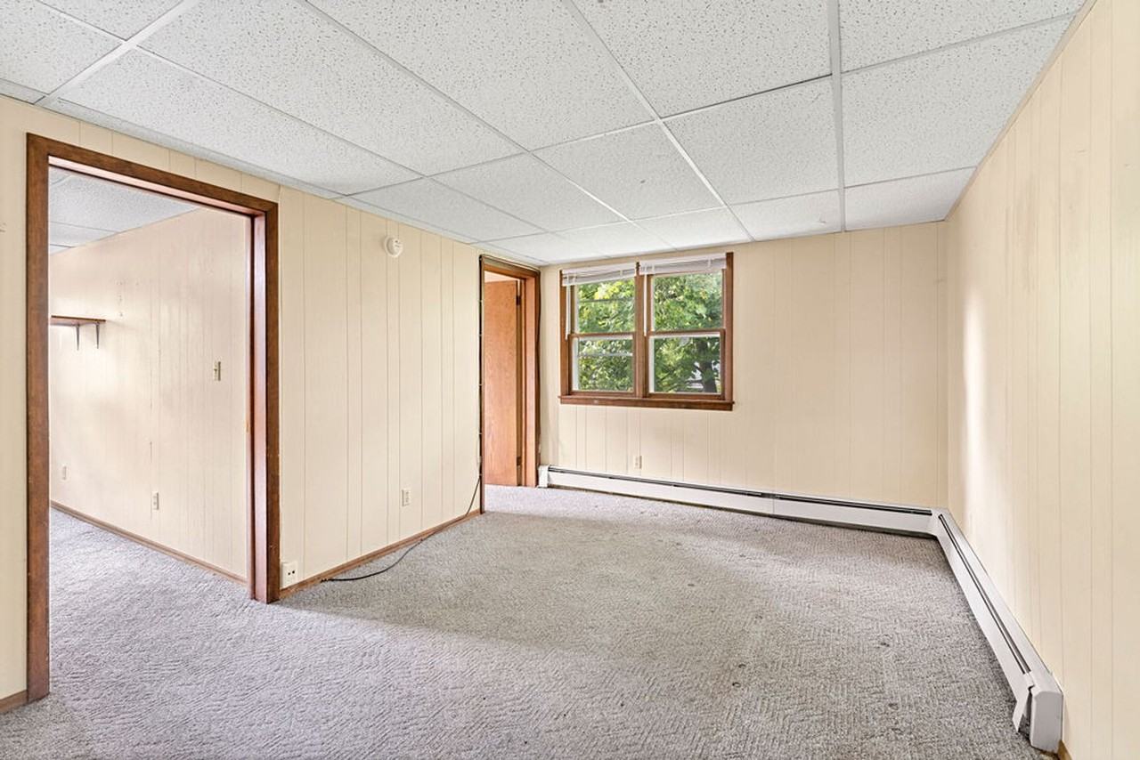 1126 Elmwood Ave - Photo 4 of 13