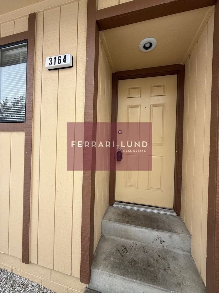 3164 N Truckee Ln - Photo 2 of 14