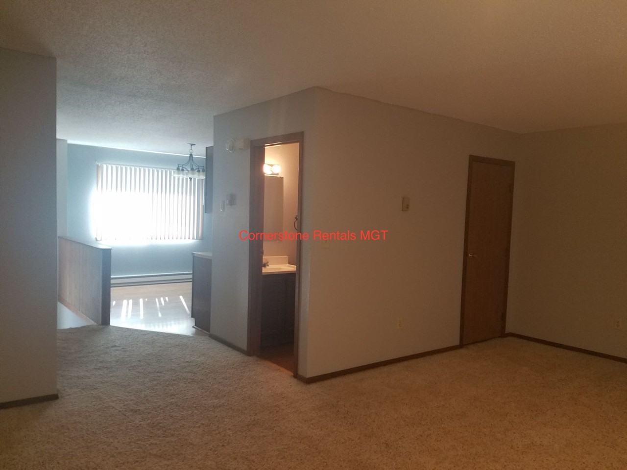 918 9th Ave Se - Photo 6 of 20