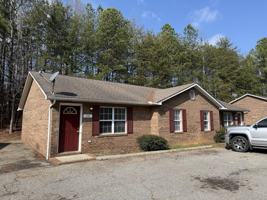 featured image of 716 Breeze Hill Rd