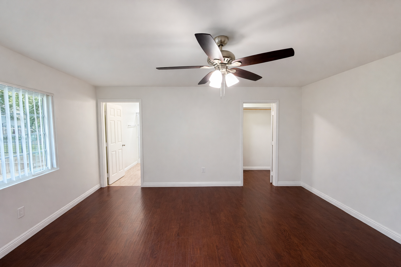 El Centrico Apartments - Photo 4 of 5