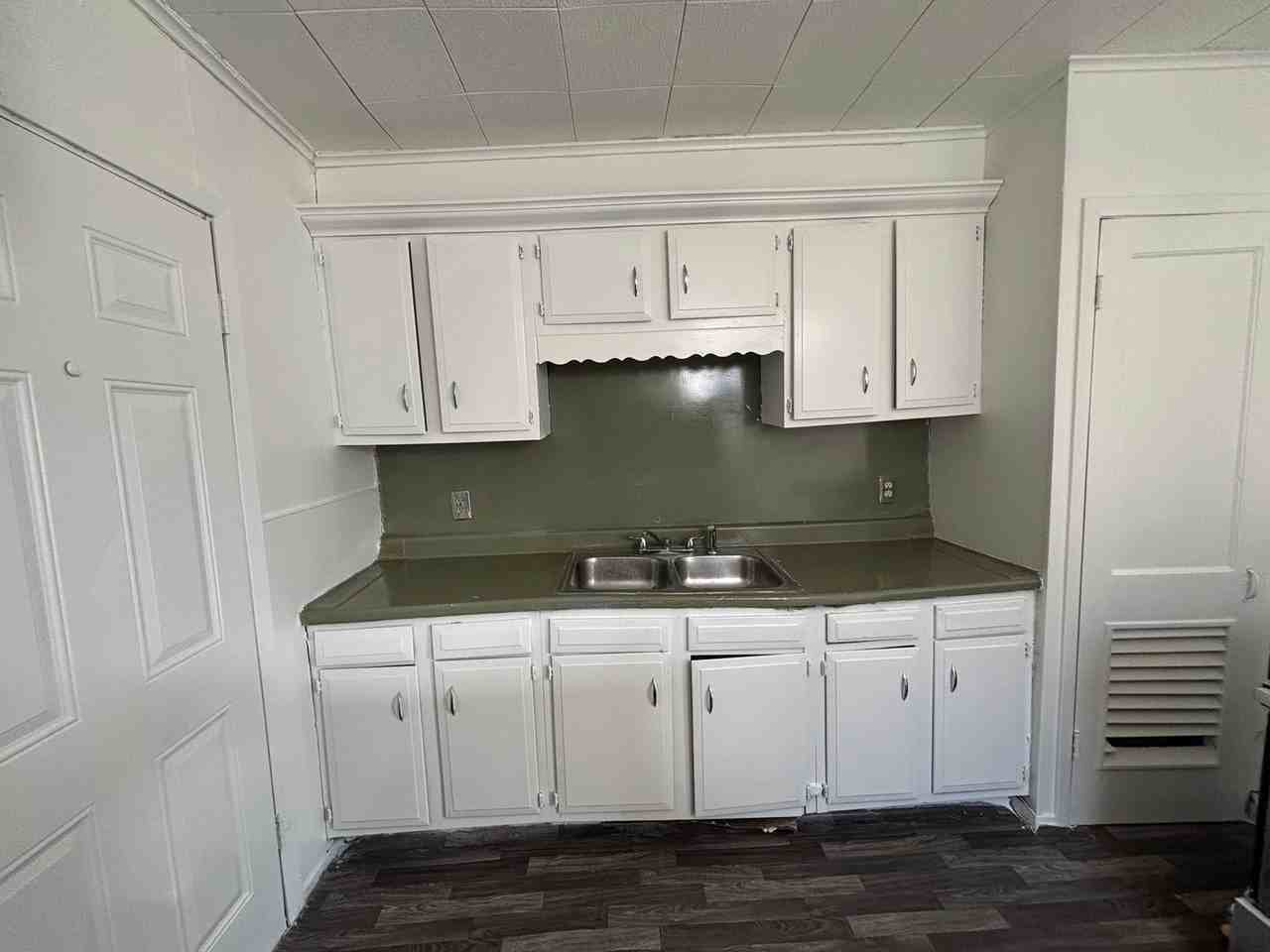 2946 Midway St - Photo 3 of 7