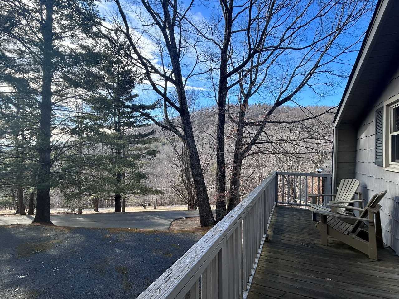 171 Baird Dr - Photo 2 of 13