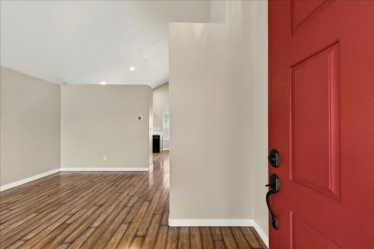 11013 W Red Maple Dr - Photo 3 of 33