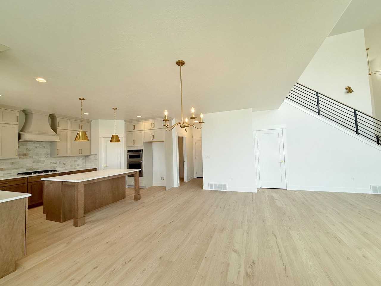 1426 N Osprey Way - Photo 4 of 21