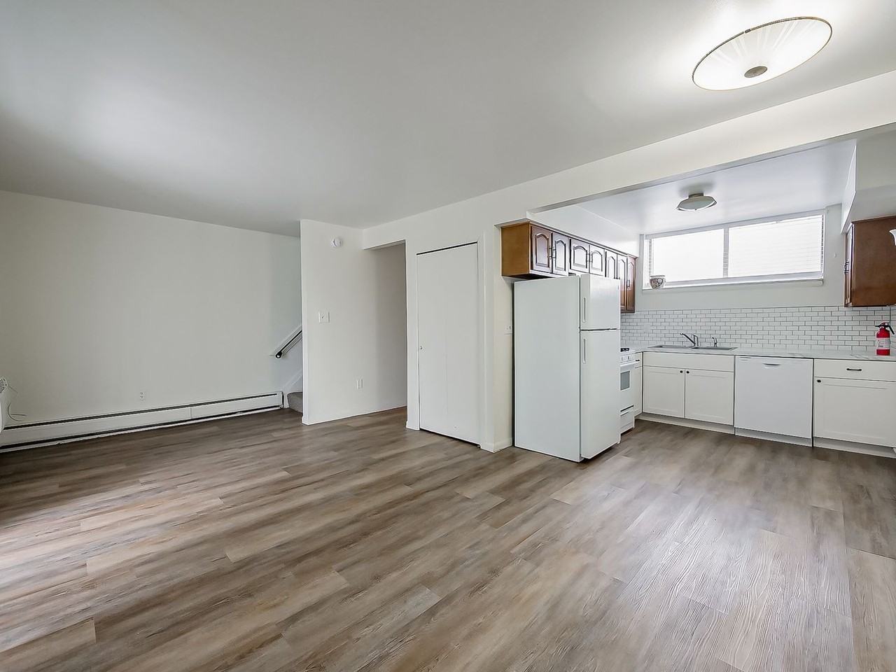 151 Huronview Ct - Photo 6 of 21