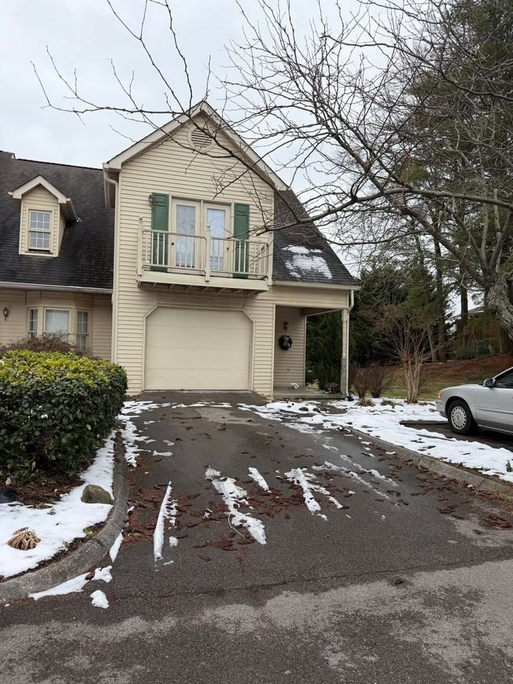 2033 N Economy Rd - Photo 2 of 12