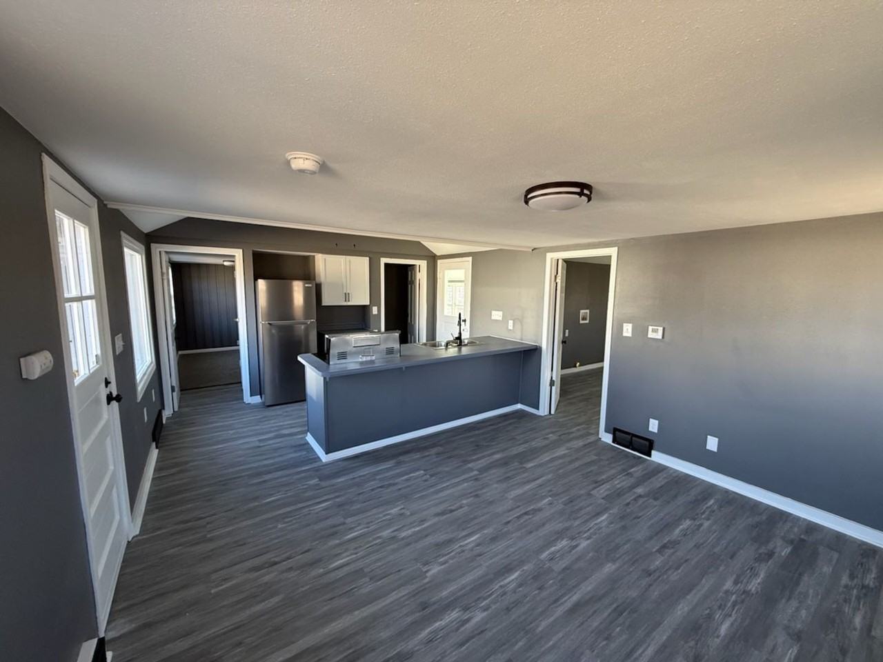 1206 9th Ave - Photo 3 of 11