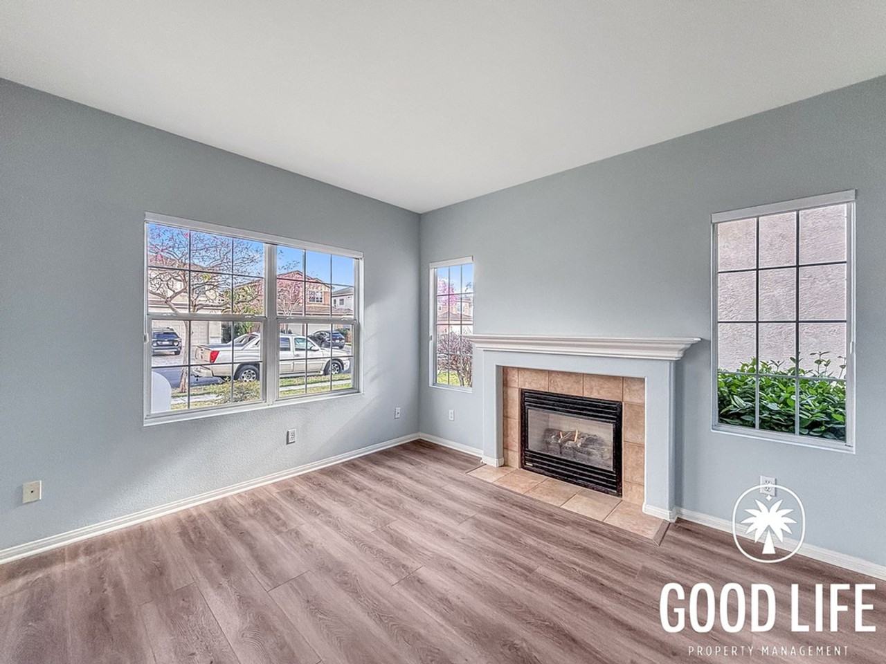 1541 Piedmont St - Photo 3 of 32