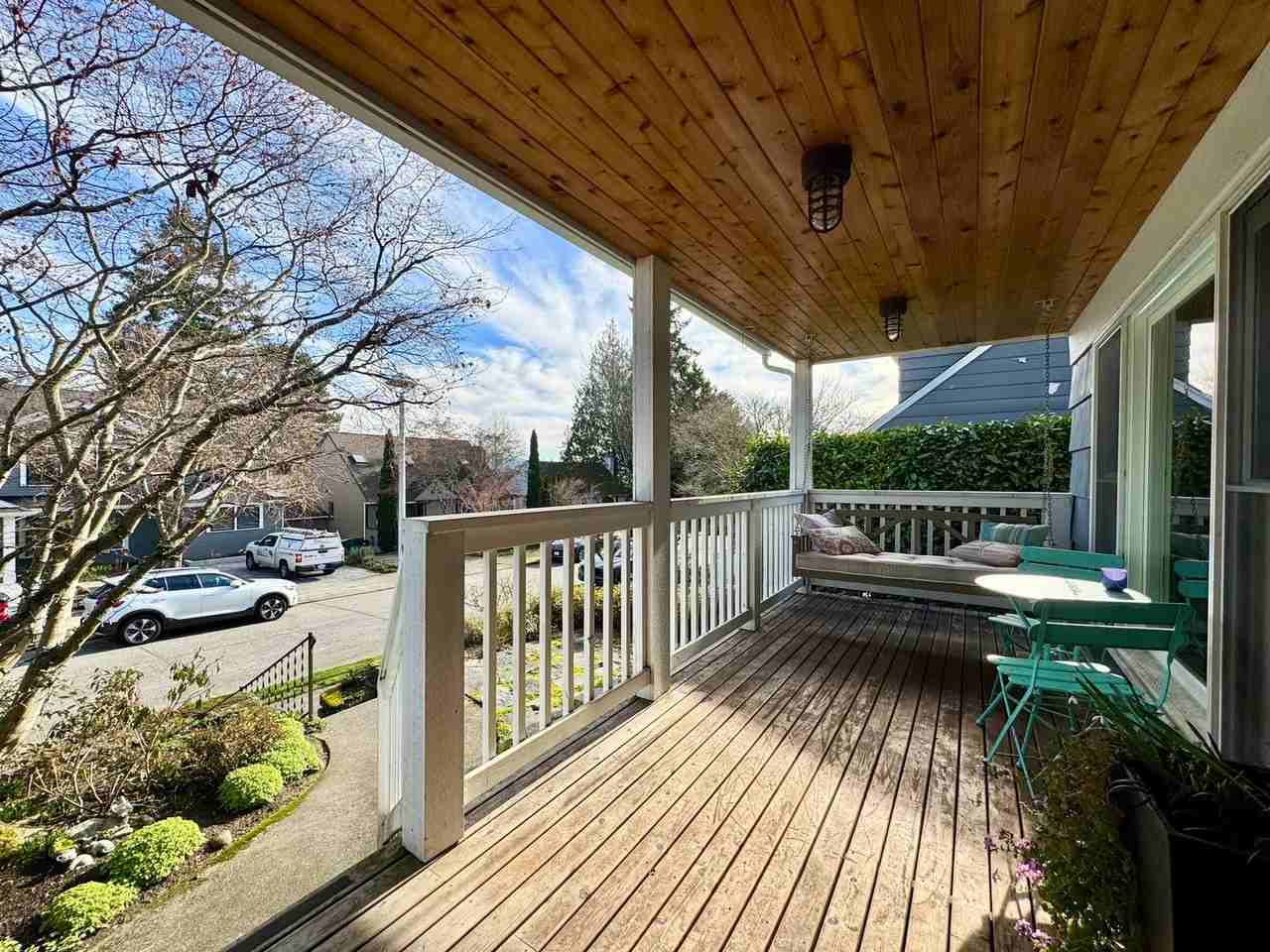 7305 53rd Ave Ne - Photo 3 of 25