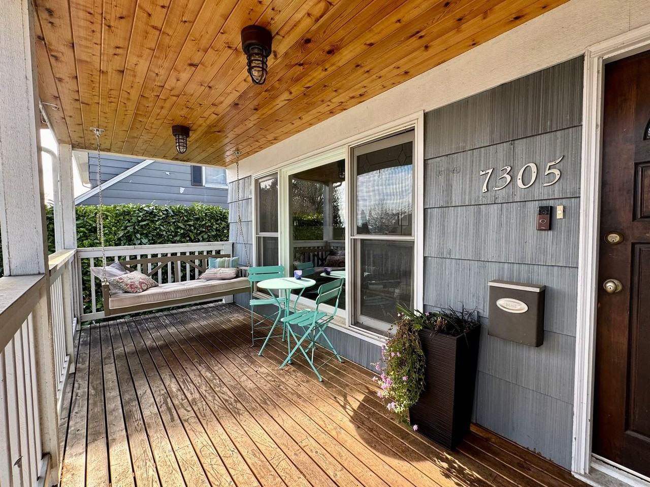 7305 53rd Ave Ne - Photo 4 of 25