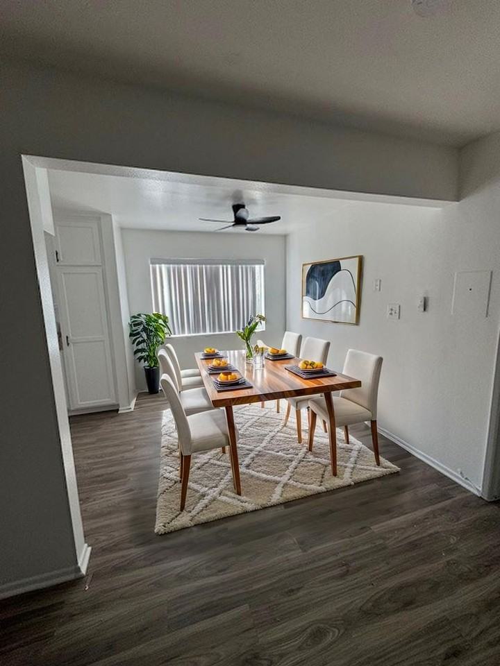 950 N Walnut St - Photo 3 of 11