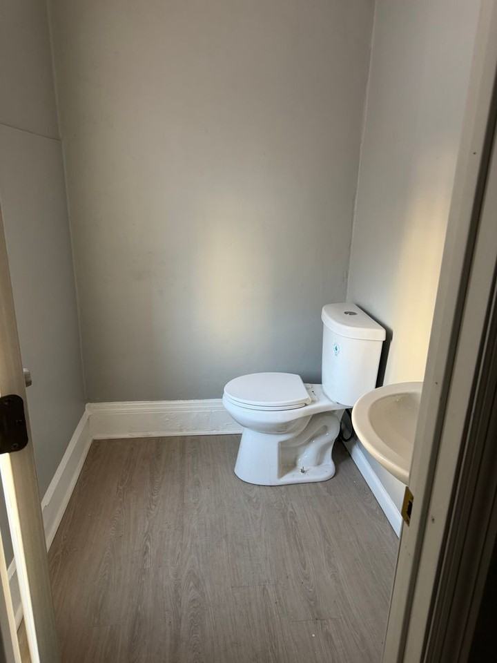 317 York St - Photo 5 of 14