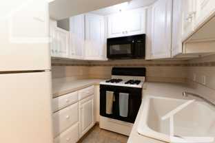 1118 Commonwealth Ave - Photo 1 of 1