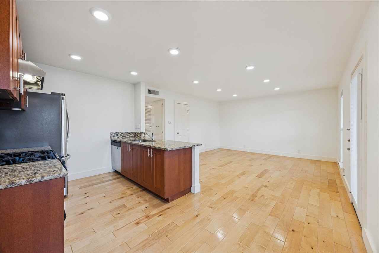 5820 Berkman Dr - Photo 5 of 15