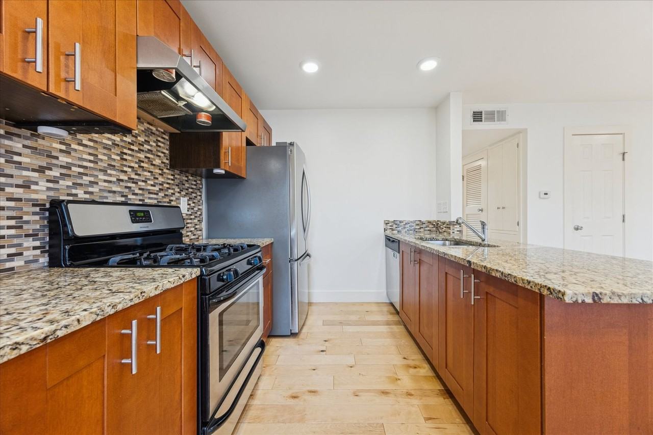 5820 Berkman Dr - Photo 7 of 15