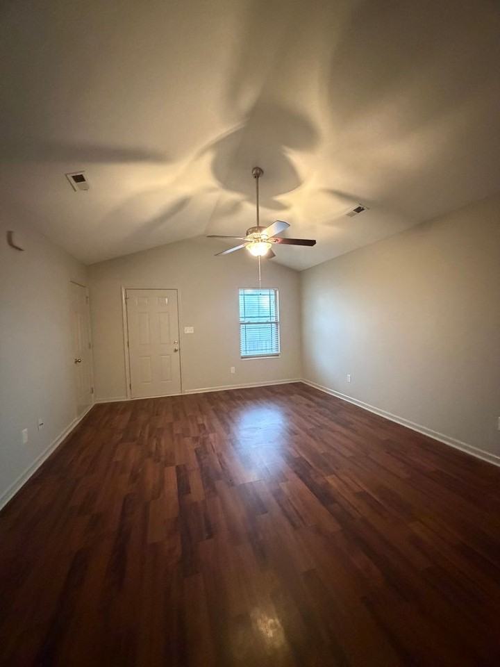 10324 Boston Ln - Photo 7 of 24