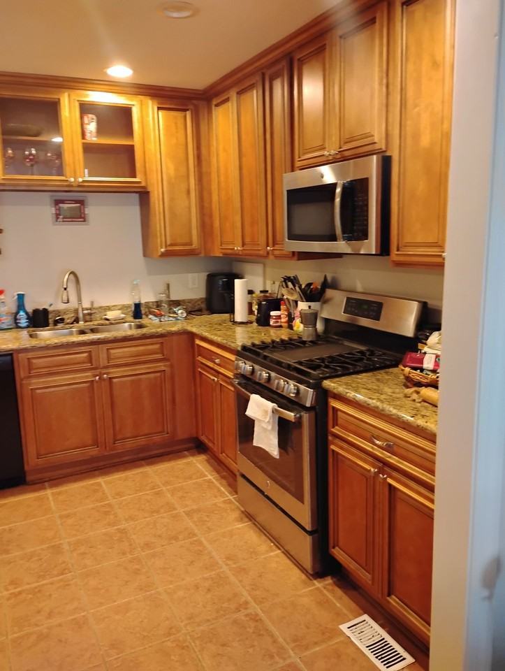 8 Brookhaven Dr - Photo 5 of 12