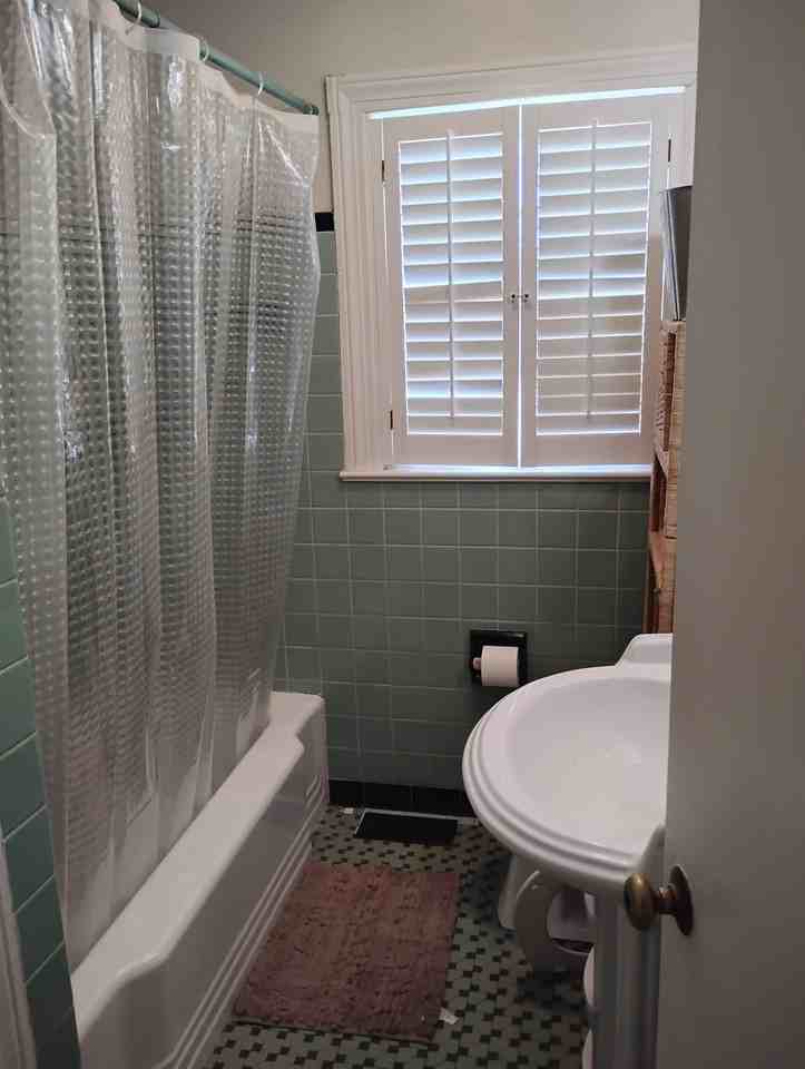Affordable Living|Prime Location|$500/per bedroom - Photo 5 of 6