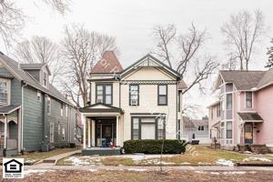 featured image of 1011 W Wayne St