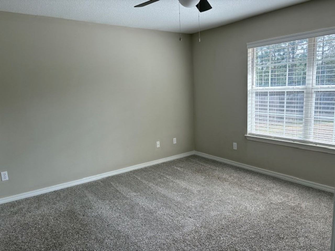 1831 Sundown Dr - Photo 6 of 25