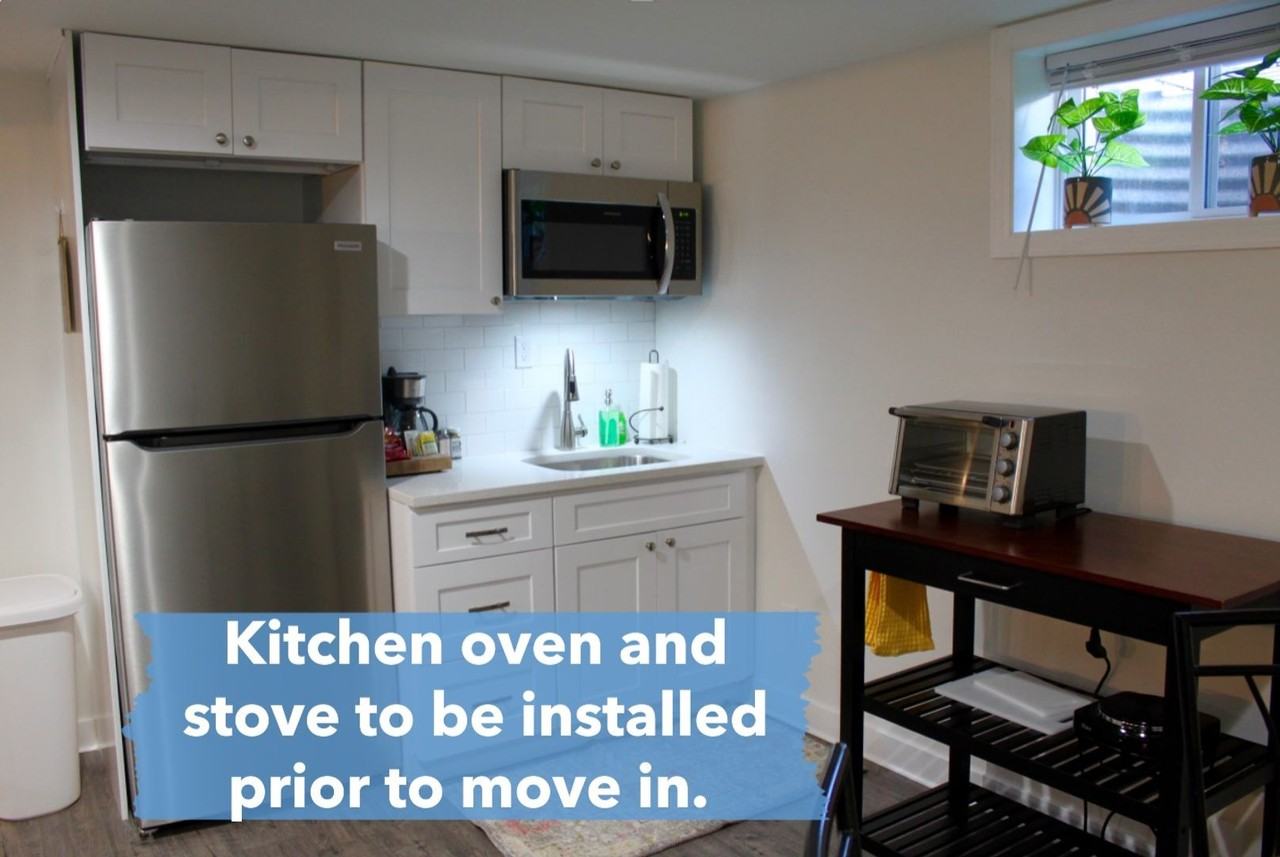 535 Perry St #1-2 - Photo 4 of 9