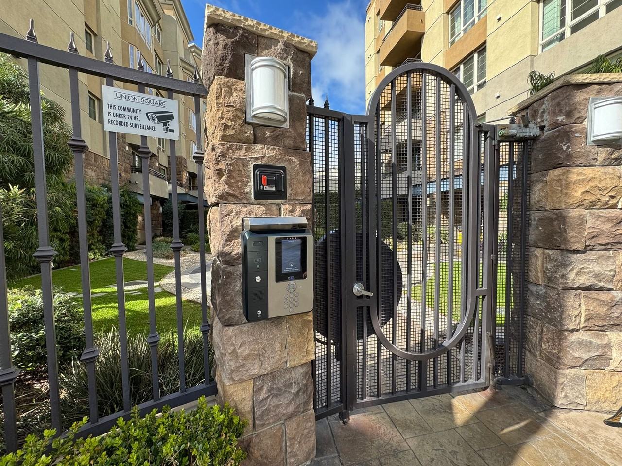 1480 Broadway - Photo 3 of 41