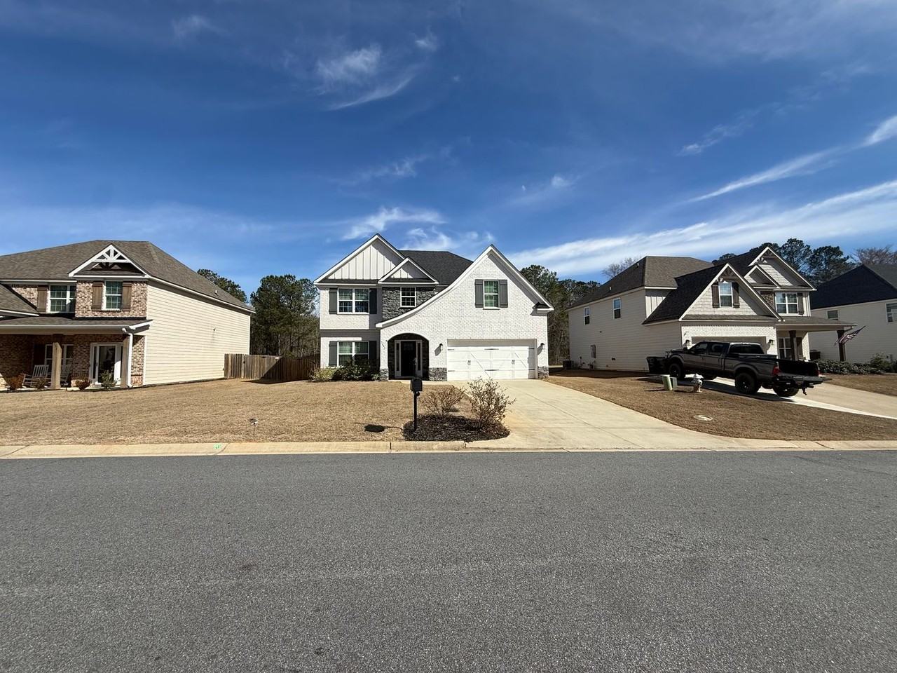 2642 Dunkirk Cir - Photo 2 of 16