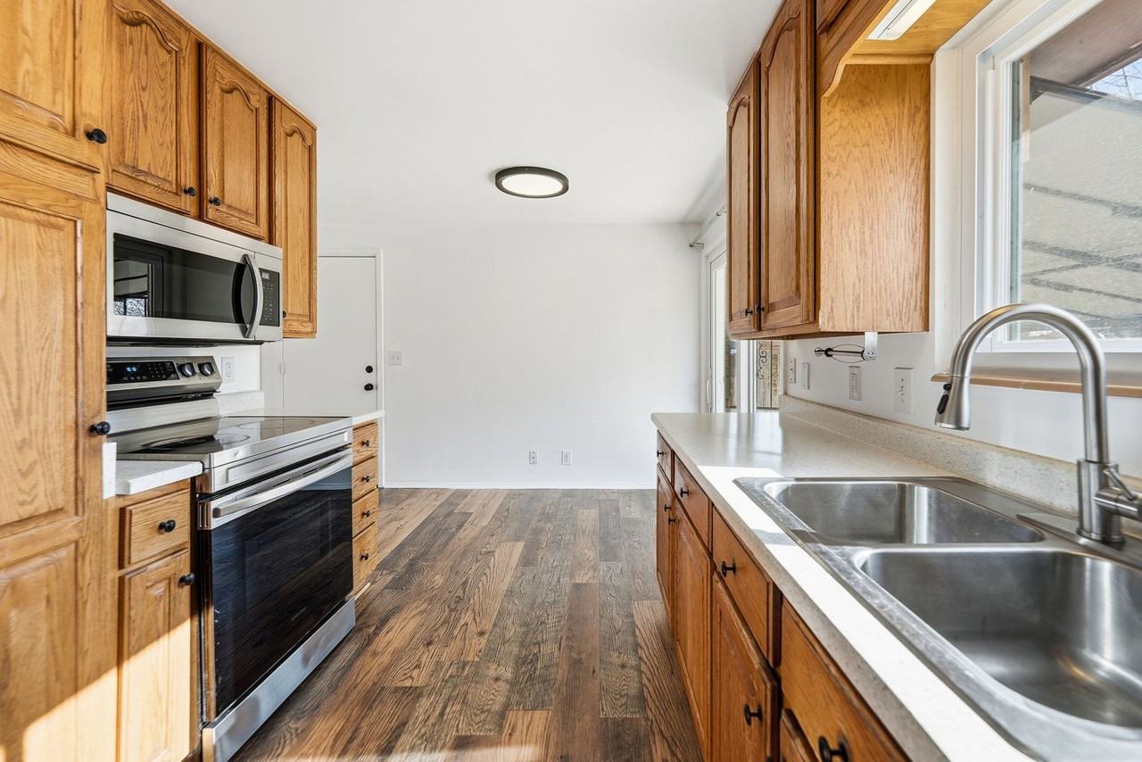 7100 Berthoud St - Photo 5 of 31