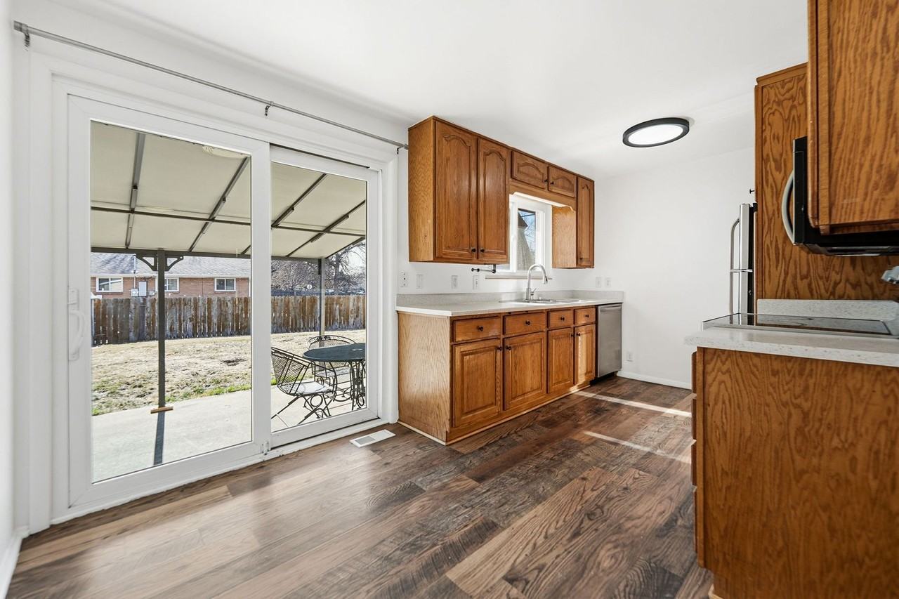 7100 Berthoud St - Photo 7 of 31