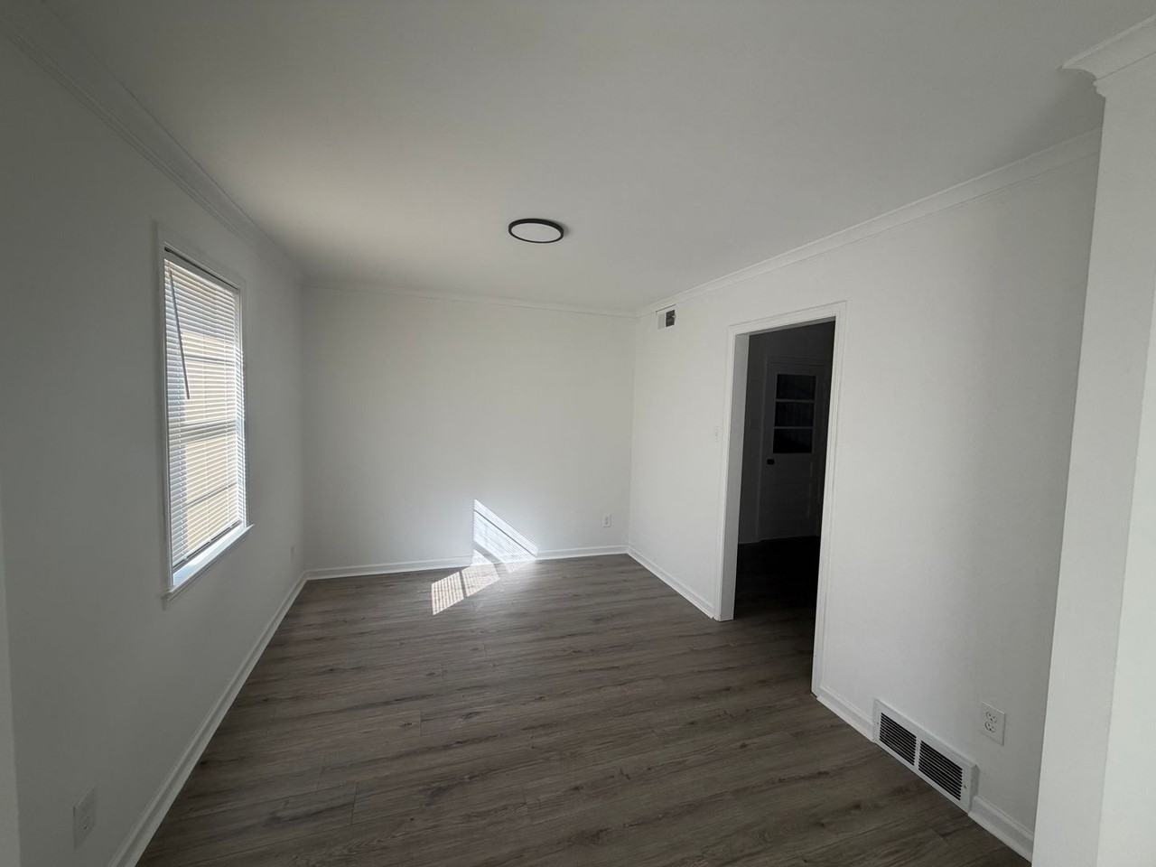 1956 Edward Ave - Photo 5 of 20