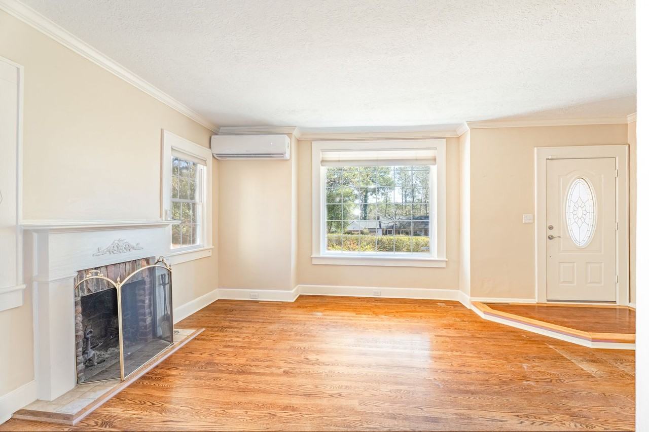 813 Laurel Dr Sw - Photo 4 of 38