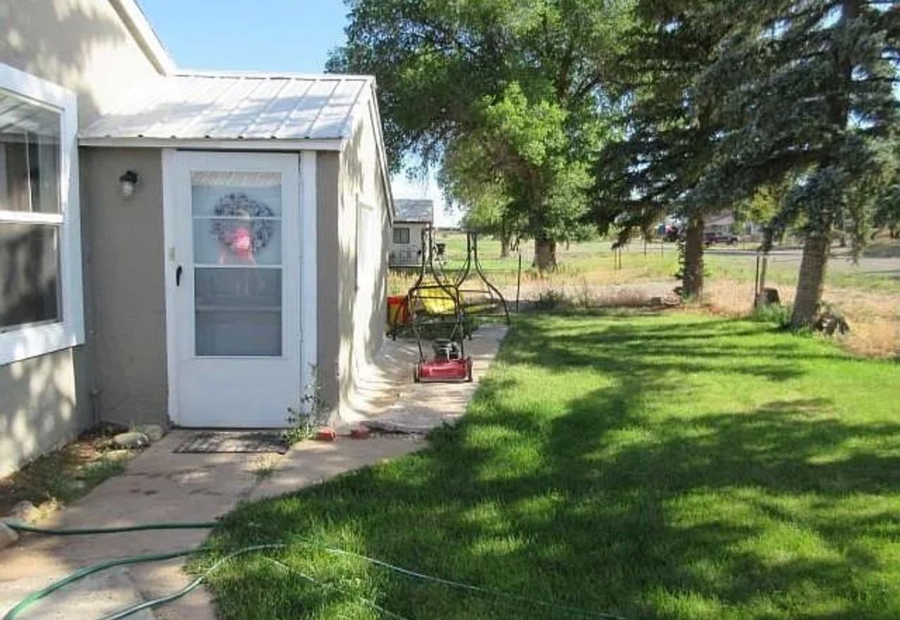 810 Main St - Photo 3 of 17