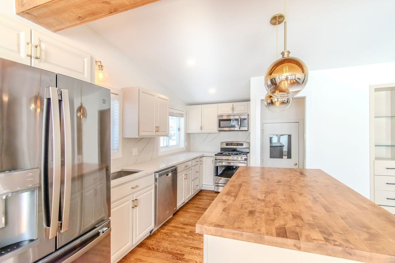 811 Norwich St - Photo 3 of 31