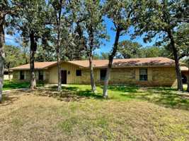 featured image of 108 Oak Forest Cir