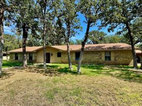 108 Oak Forest Cir - Photo 1 of 1