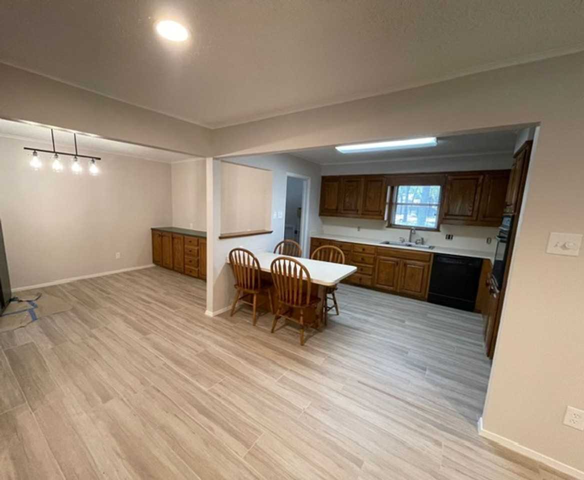 108 Oak Forest Cir - Photo 3 of 27