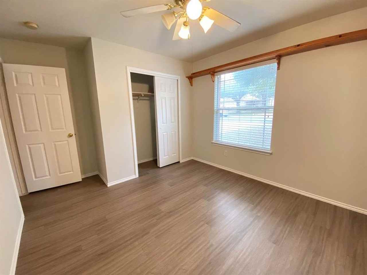 258 Western Dr - Photo 7 of 33